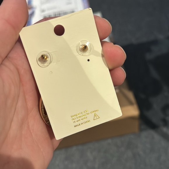 Hoop resin earrings, statement - Picture 3 of 4